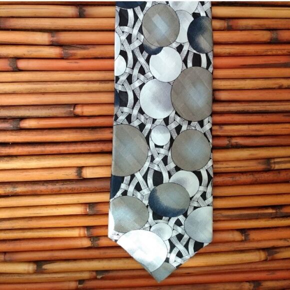 EUC PIERRE BALMAIN Monochrome Black/White/Gray Weaved w/Circles 100% Silk Tie - Picture 7 of 8